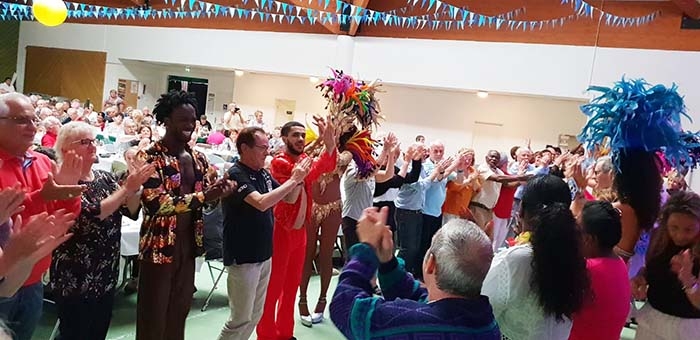 Othis ► Les anciens ont festoyé au rythme de la samba [Vidéo]