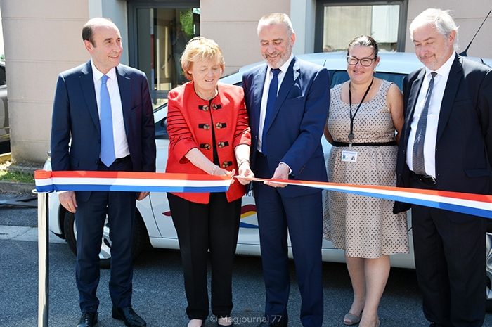 Plaines et monts de France ► La maison de services au public itinérante : une première en Ile-de-France