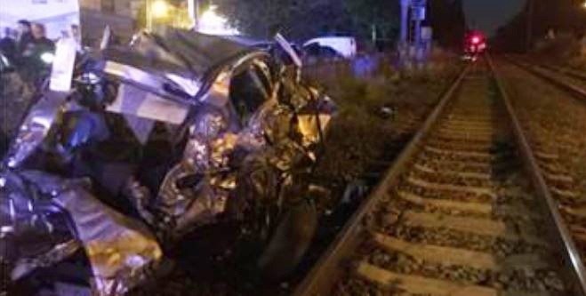 Roissy-en-Brie ► Une voiture écrasée par un train