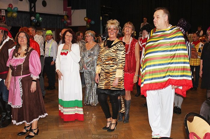 Saint-Mard ► Carnaval d’Entrez dans la danse : ils étaient tous déguisés [Diaporama]