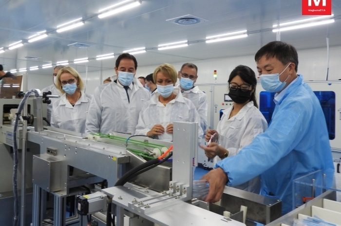 Collégien ► [Vidéo] L’usine Unir peut produire jusqu’à deux cent mille masques chirurgicaux par jour