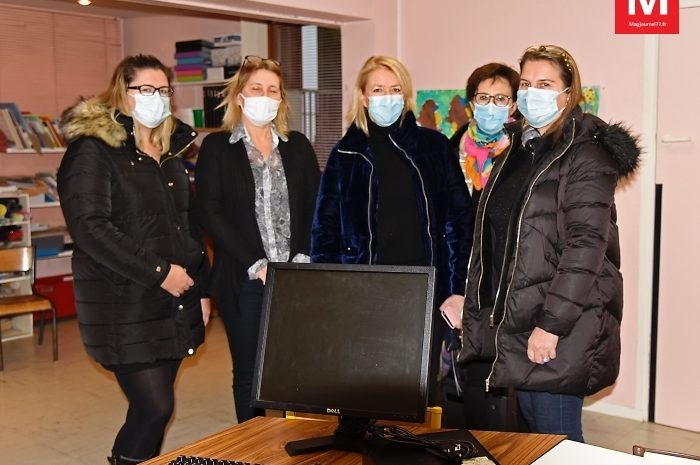 Gouvernes ► [Vidéo] Le Département remet douze ordinateurs au groupe scolaire