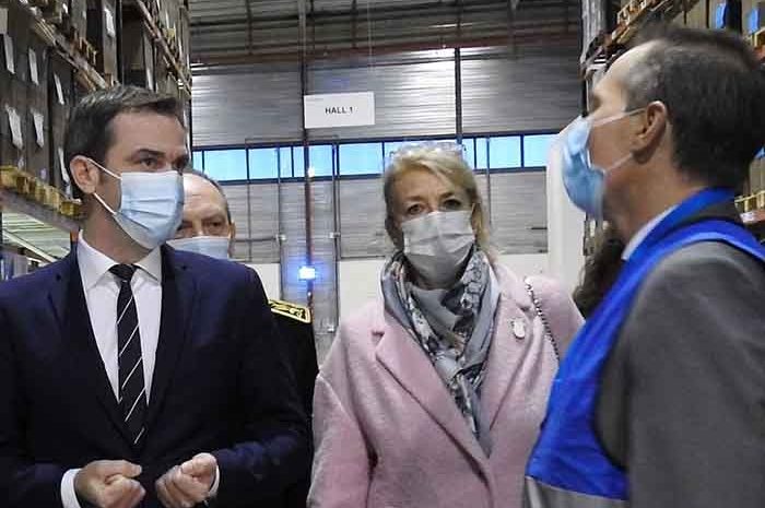 Chanteloup-en-Brie ► [Vidéo] Vaccin contre le Covid-19 : le ministre de la Santé et le Département vérifient la chaîne logistique