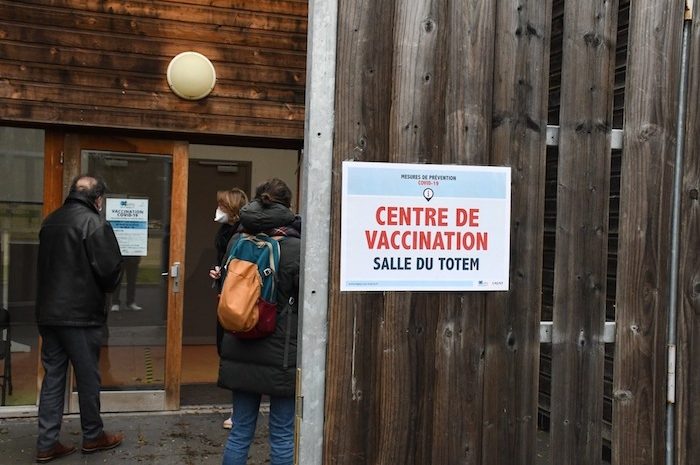 Lagny-sur-Marne ► [Vidéo] Un centre de vaccination anti-covid a été mis en place à la salle du Totem