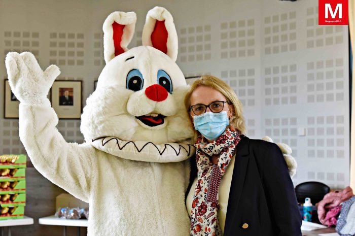 Bailly-Romainvilliers ► Le lapin de Pâques distribue des chocolats aux enfants