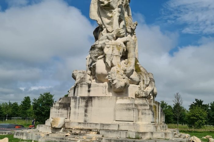 Meaux ► Frappé par la foudre, le monument américain a perdu sa tête