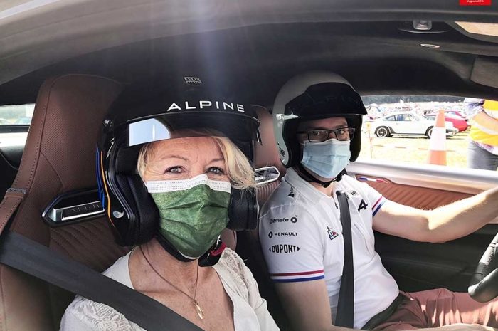 Saâcy-sur-Marne ► [Vidéo] Montée historique : la députée Patricia Lemoine a testé l’Alpine Renault