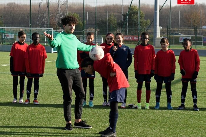 Villeparisis ► [Vidéo] Première en Île-de-France : le nouveau terrain de football synthétique repose sur des noyaux d’olives