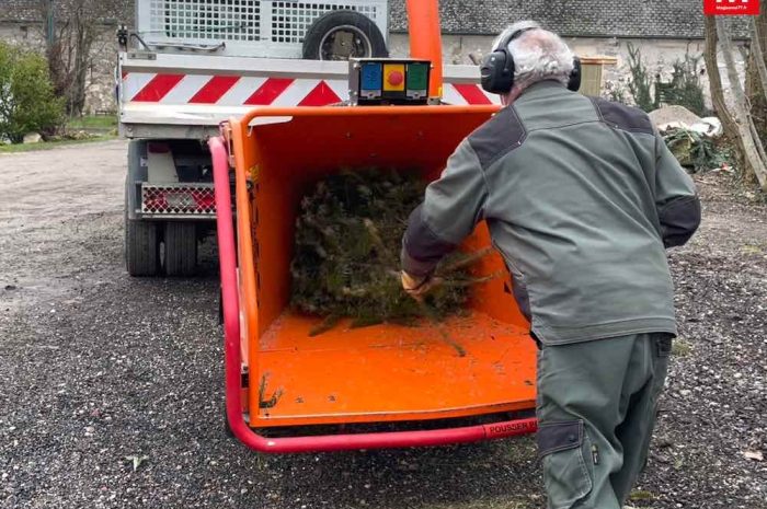 Othis ► [Vidéo] Cinquante sapins de Noël ont été broyés pour être recyclés