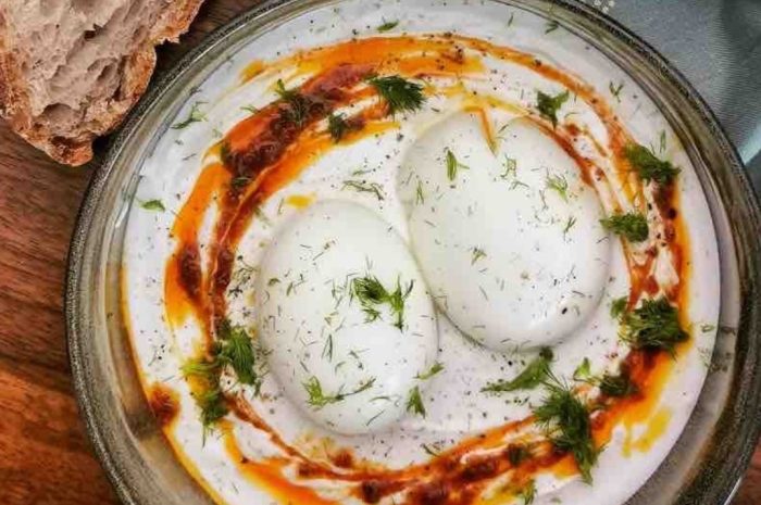 La recette du week-end ► Les œufs à la turque, brunch idéal après méga grasse mat