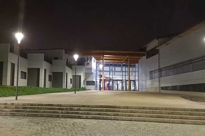 Magny-le-Hongre ► Collège Jacqueline-de-Romilly : la lumière va bientôt pouvoir s’éteindre
