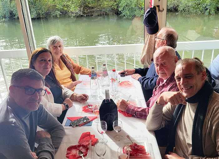 Croissy-Beaubourg - Déjeuner croisière : les seniors ont vogué sur la Marne