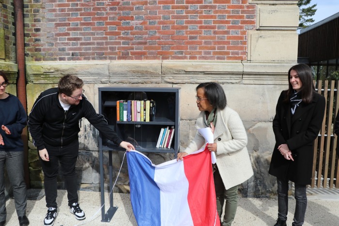 Othis : La boîte à lire du parc de la Mairie a été inaugurée