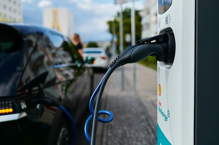 Marne et Gondoire ► Mobilité électrique : les premières des 147 bornes de recharge seront installées cet été par Shell Ubitricity