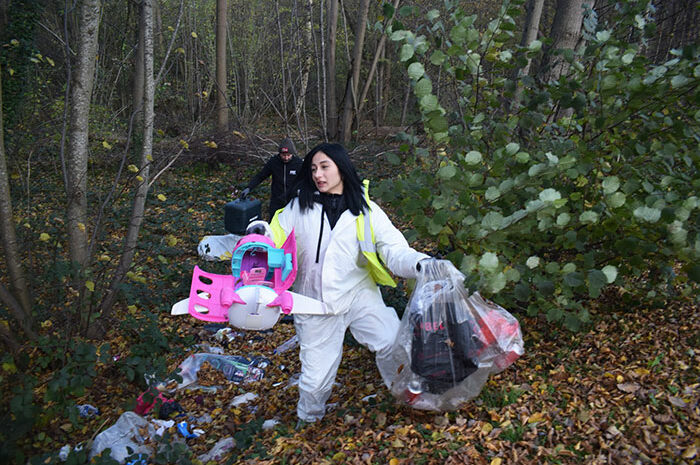 Champs-sur-Marne ► Nettoyage : OSE s’est attaqué à des montagnes de déchets qui jonchaient les sous-bois