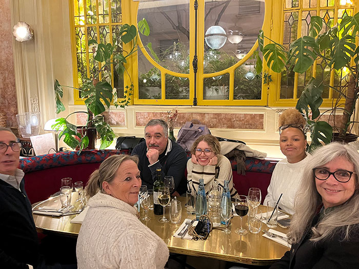 Nanteuil-lès-Meaux - Théâtre et dîner : les participants ont apprécié leur sortie parisienne