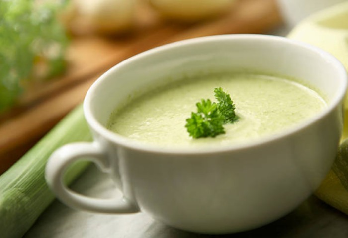 La recette du week-end - La soupe de patates douces, poireaux et coco : la douceur et la chaleur éloignent la morsure des températures en-dessous de zéro